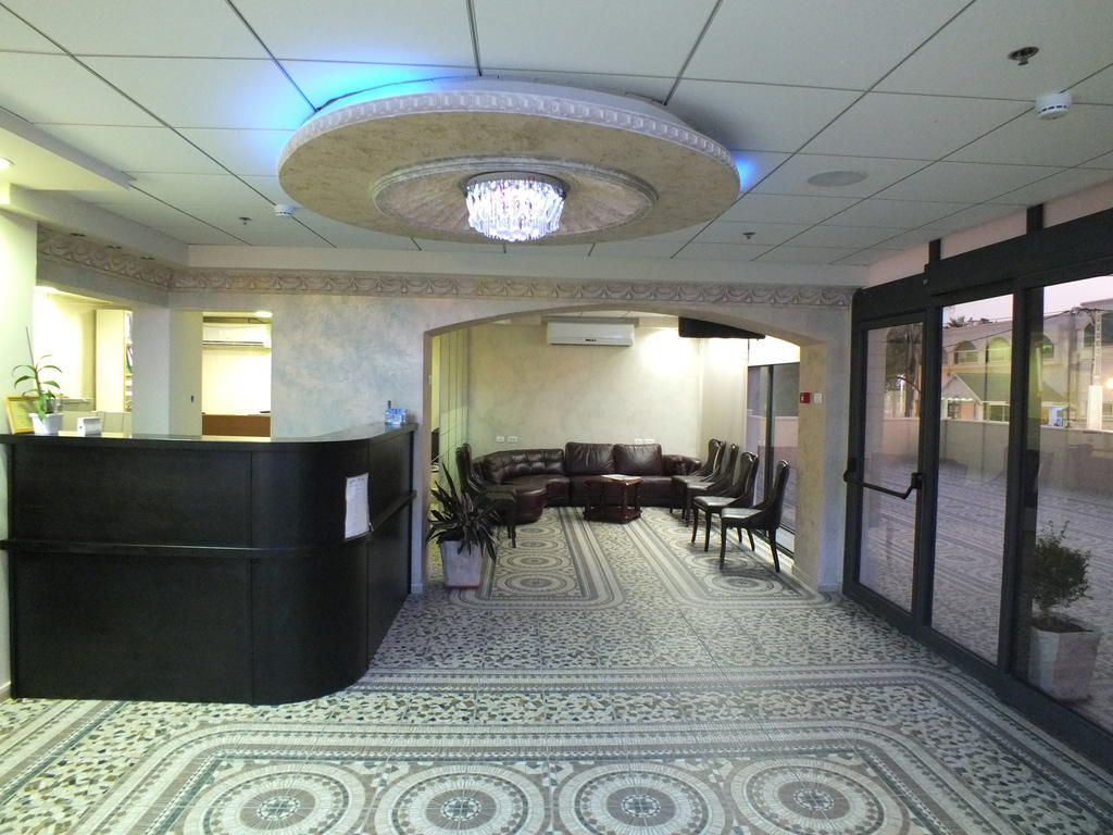 Sea Hotel And Restaurant Naharia Buitenkant foto